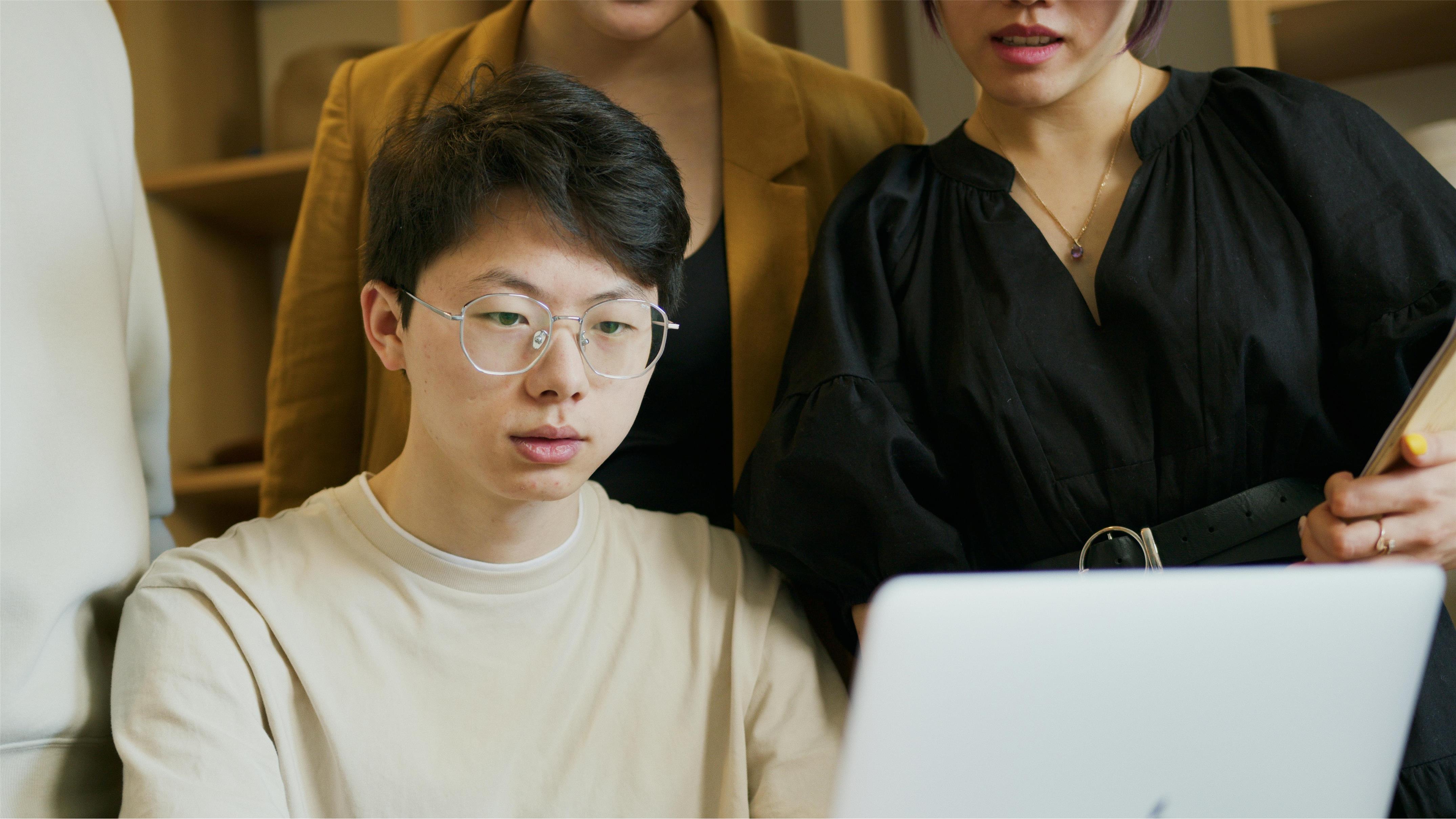 兼职宝妈在家接单广告，稳赚唔赔嘅生财之道